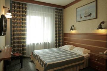 Стандартный двухместный номер с одной кроватью в Гостинице Аврора-Hotel